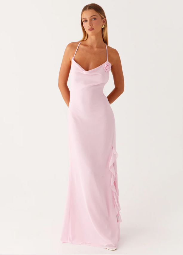 Nayla in Pink